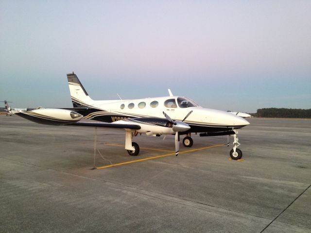 Cessna 340 (N200GC) - At the beach