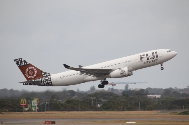 Airbus A330-300 (DQ-FJT)