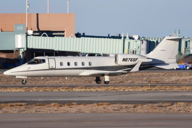 Learjet 60 (N876SF)