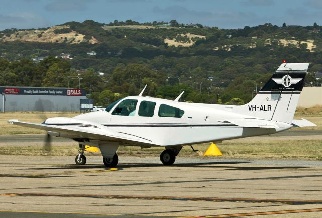 Beechcraft 55 Baron (VH-ALR) - HARTWIG AIR - BEECH B55 BARON (95-B55) - REH VH-ALR (CN TC-1739) - PARAFIELD AIRPORT ADELAIDE SA. AUSTRALIA - YPPF (9/12/2016