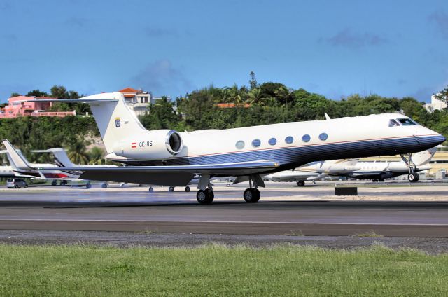 Gulfstream Aerospace Gulfstream V (IJM572)