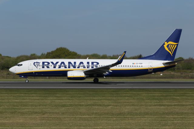 Boeing 737-800 (EI-EBP) - FR6842 departing to Prague 