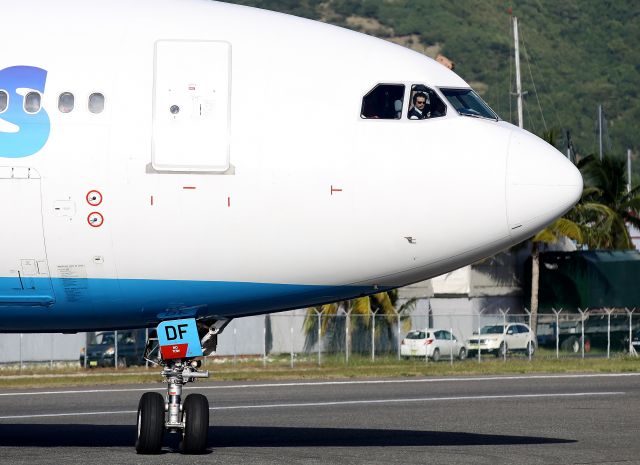 Airbus A330-200 (F-OFDF)