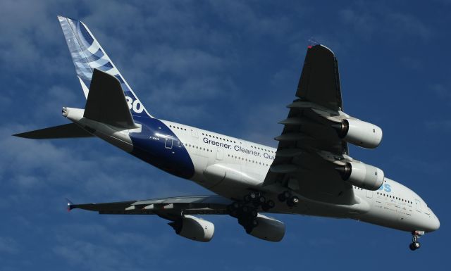 Airbus A380-800 (F-WWOW)