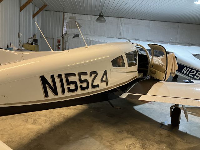 Piper Cherokee Arrow (N15524)