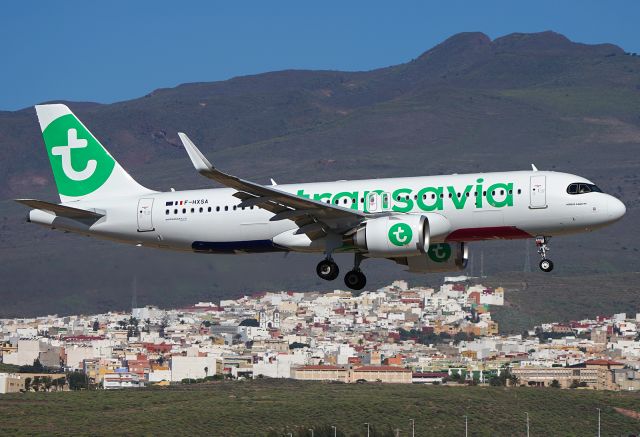 Airbus A320neo (F-HXSA)