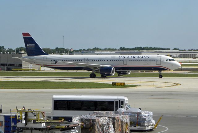 Airbus A321 (N195UW)
