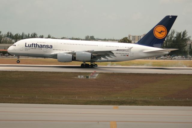 Airbus A380-800 (D-AIMD)