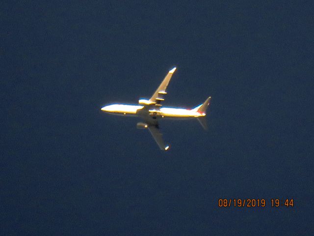 Boeing 737-800 (N359NX)