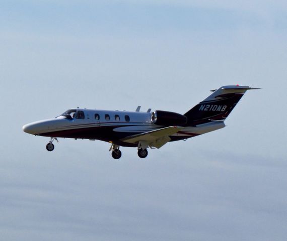 Cessna Citation CJ1 (N210NB)