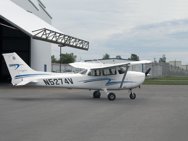 Cessna Skyhawk (N5274V)