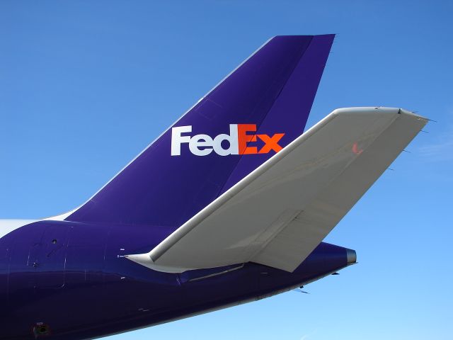 Boeing 757-200 (N944FD)