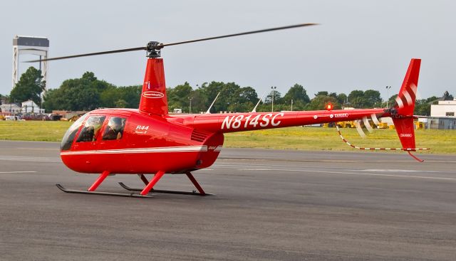 Robinson R-44 (N814SC) - The very 1st upload ever of N814SC on FlightAware.com !