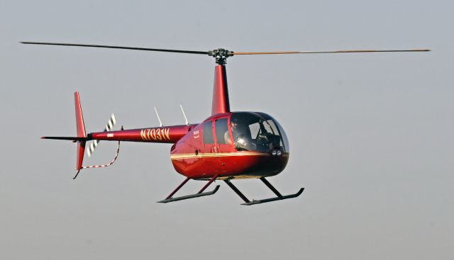 Robinson R-44 (N7031V)