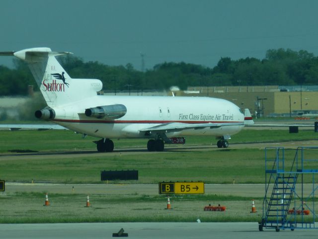 Boeing 727-100 (N725CK)