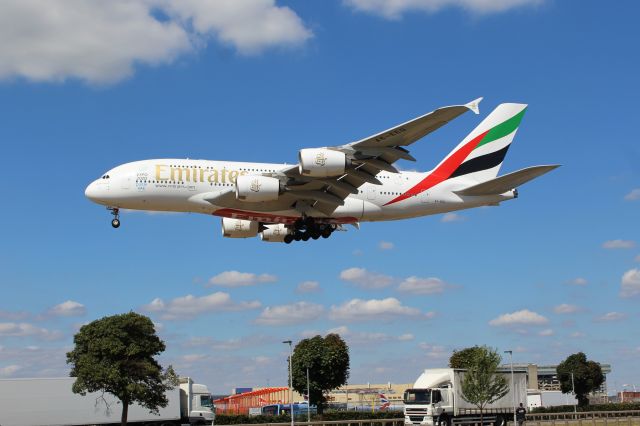 Airbus A380-800 (A6-EED) - Emirates (EK) A6-EED A380-861 [cn111]br /London Heathrow (LHR). Emirates flight EK29 arriving from Dubai International (DXB). br /Taken from Myrtle Avenue Gardens, Hatton Cross (27L approach)br /br /2018 08 02br /a rel=nofollow href=http://alphayankee.smugmug.com/Airlines-and-Airliners-Portfolio/Airlines/MIDDLE-EAST-AFRICA/Emirates-EK/https://alphayankee.smugmug.com/Airlines-and-Airliners-Portfolio/Airlines/MIDDLE-EAST-AFRICA/Emirates-EK//a