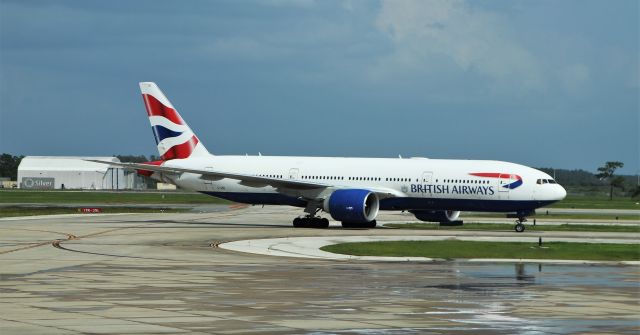 Boeing 777-200 (G-VIIO) - 9/23/22 taxiing in from Rwy 35R