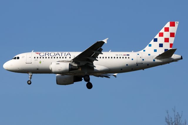 Airbus A319 (9A-CTL)