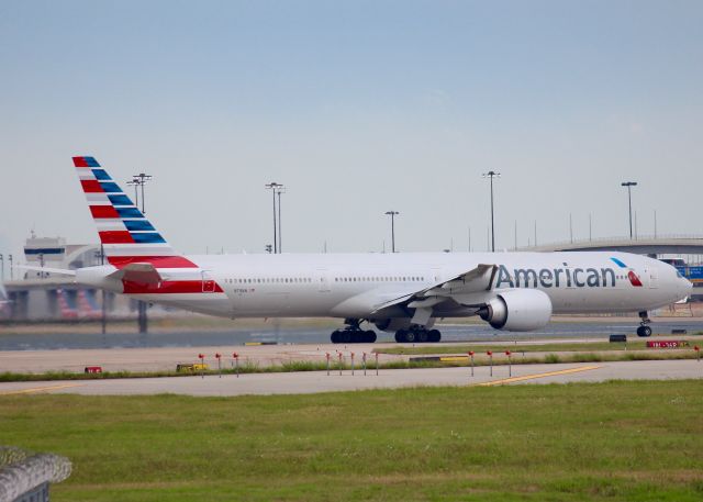 BOEING 777-300ER (N718AN) - At DFW. 2012 Boeing 777-323/ER