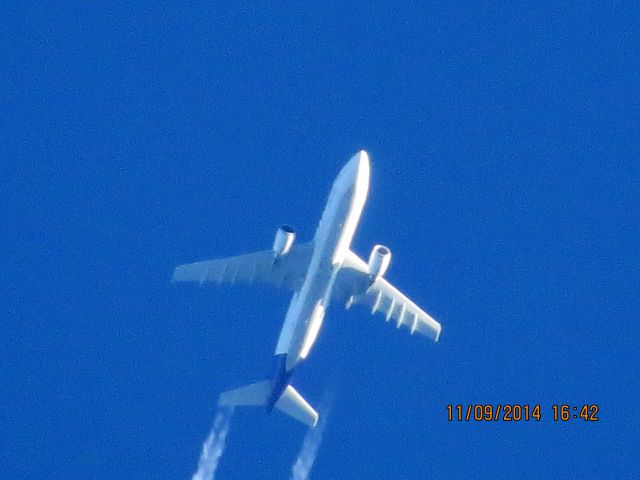 Airbus A300F4-600 (N688FE) - FedEx flight 568 from MEM to SEA over Baxter Springs Kansas at 38,000 feet.