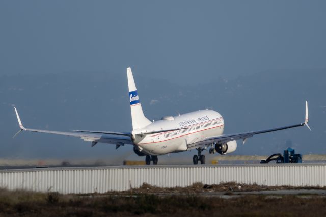 Boeing 737-700 (N75435)