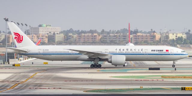 BOEING 777-300 (B-2089) - CCA887 makes her way to TBIT after arriving from Beijing Capital Intl