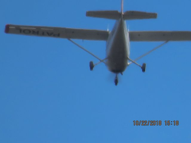Cessna Skyhawk —