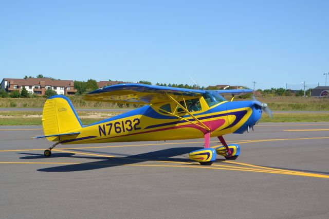 Cessna 140 (N76132) - Awesome paint!