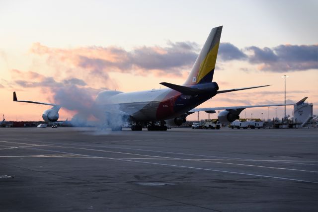 Boeing 747-400 (HL7616) - Firing up engine number 1 & 2. North Cargo Ramp 03-18-23 at sunset.