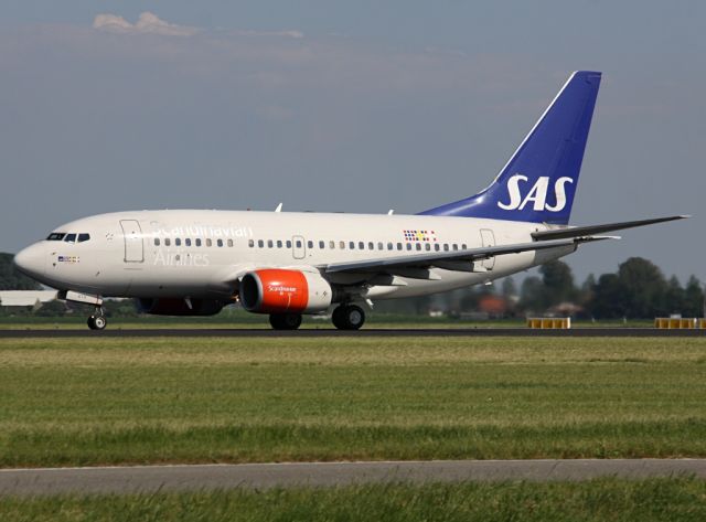 BOEING 737-600 (SE-DTH)
