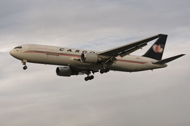 BOEING 767-300 (C-GVIJ) - 2nd Feb., 2022: On short finals to rwy 27L at Heathrow.