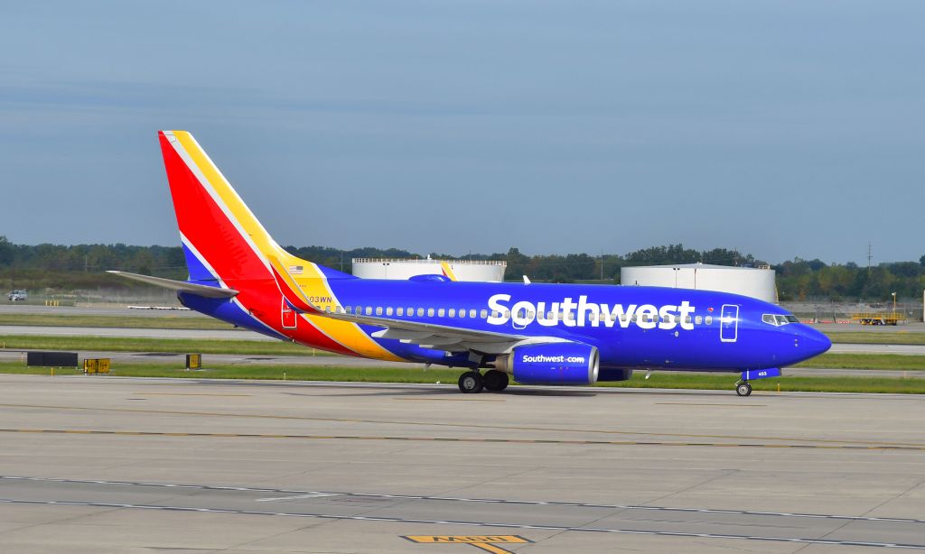 Boeing 737-700 (N403WN) - Southwest Airlines Boeing 737-7H4(WL) N403WN in Detroit 
