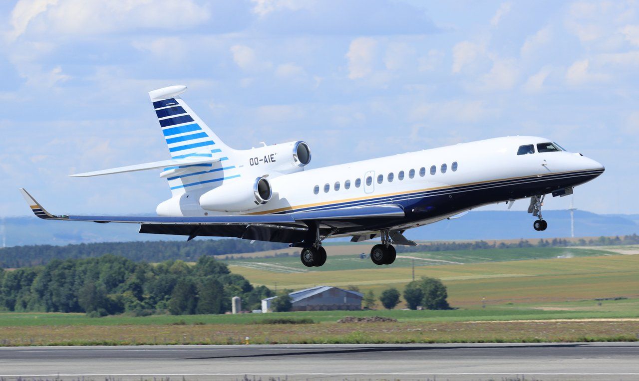 Dassault Falcon 7X (OO-AIE)