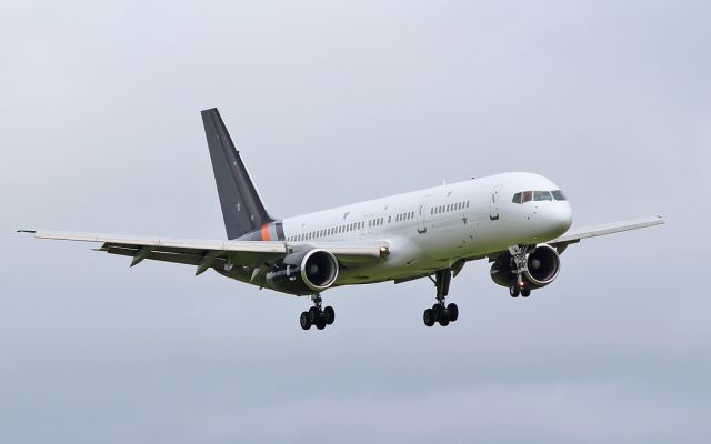 Boeing 757-200 (G-POWH) - titan airways b757-256 g-powh about to land at shannon from lourdes 1/7/17.