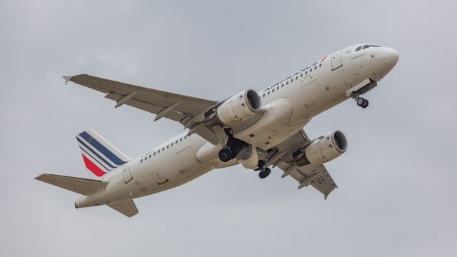 F-GKXJ —