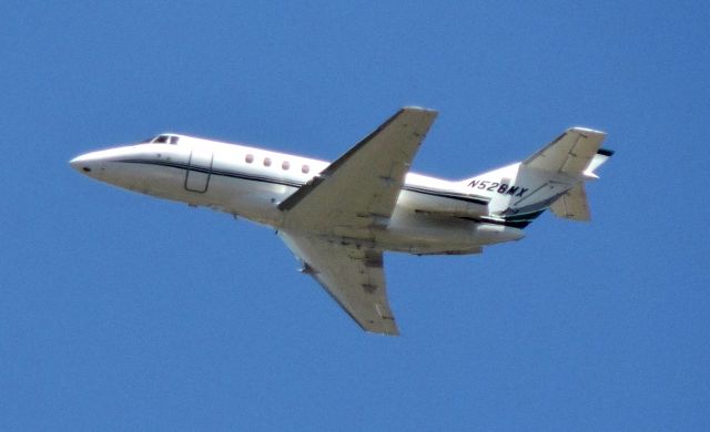 Hawker 800 (N528MX) - This is a 2005 RAYTHEON AIRCRAFT COMPANY HAWKER 800XP just after take off, summer 2019.