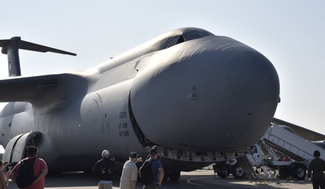 Lockheed C-5 Galaxy (86-0026) - Grinning whale at Airventure 2018