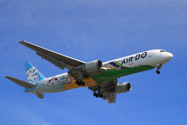 BOEING 767-300 (JA602A) - August 8th 2020:HND-HKD.