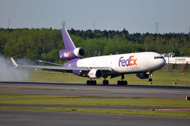 Boeing MD-11 (N527FE) - 2012/5/5