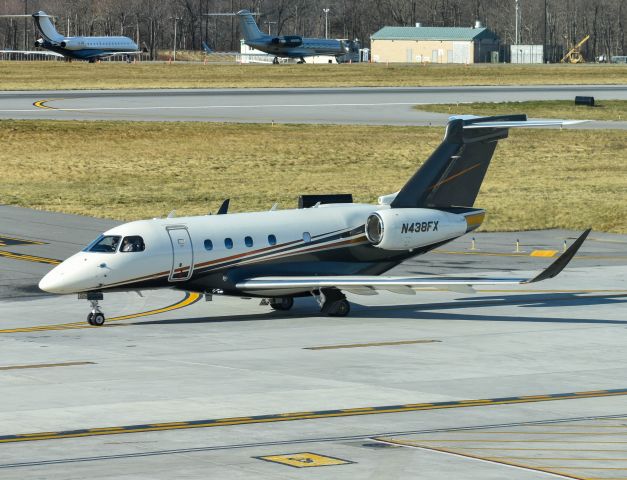 Embraer Legacy 450 (N438FX)