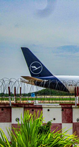 Boeing 777-200 (D-ALFH)