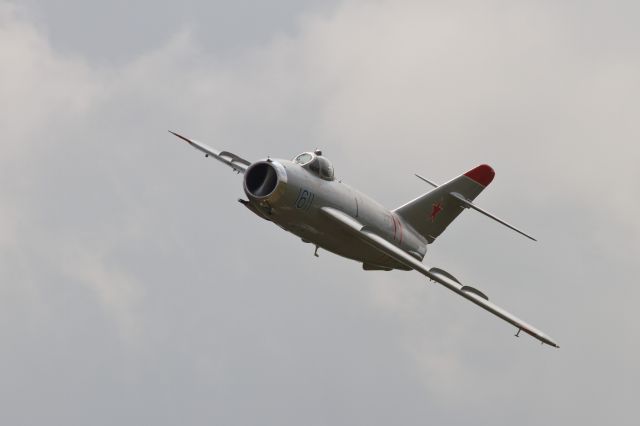 MIKOYAN MiG-17 (N217SH)