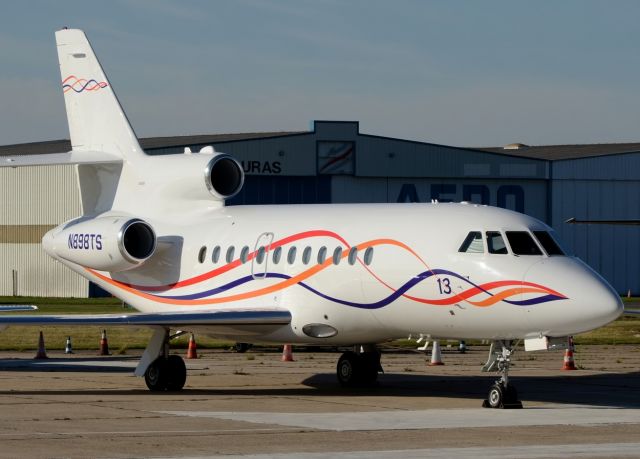 Dassault Falcon 900 (N898TS)