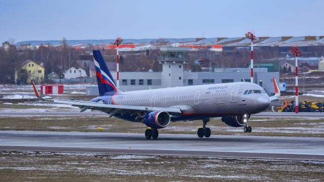 Airbus A321 (VP-BFQ)