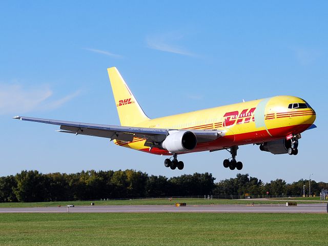 BOEING 767-200 (N773AX) - Boeing 767-281 (c/n 22788). September 26, 2010.