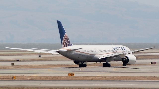 Boeing 787-8 (N26902)