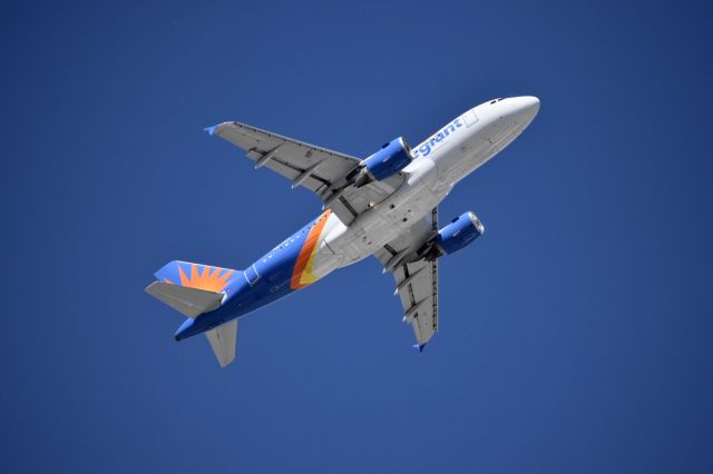 Airbus A319 (N317NV) - AAY102 ~ KRNO-KLAS ~ 4 June, 2020