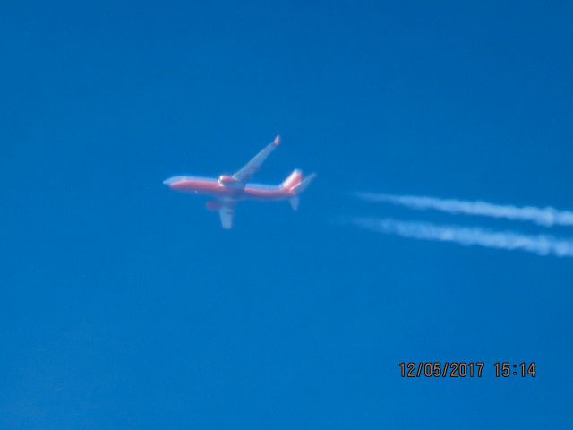 Boeing 737-800 (N8609A)