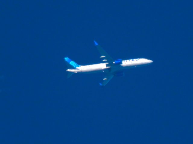 Boeing 737 MAX 9 (N47570) - UAL499br /SFO-BNAbr /12/29/2024