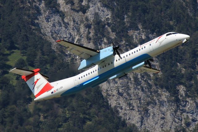 de Havilland Dash 8-400 (OE-LGA)